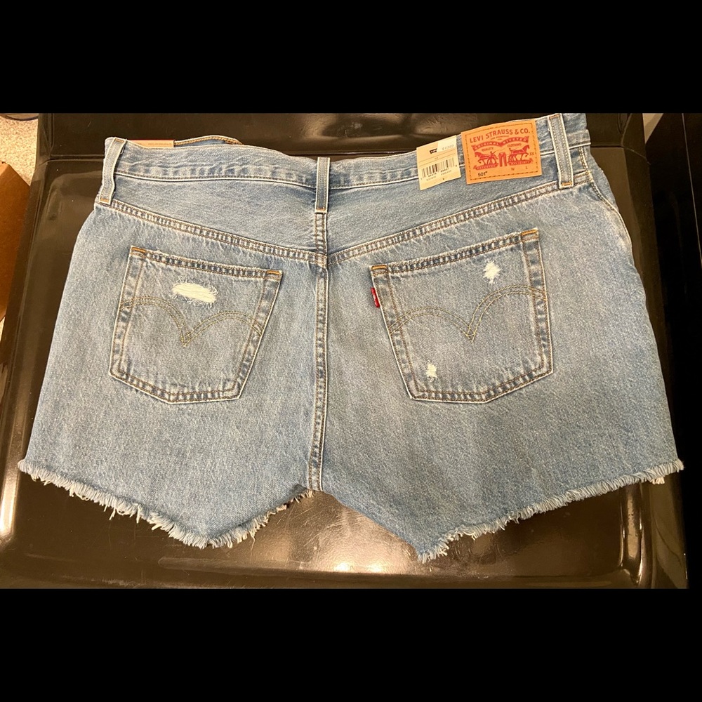 Levi Straus 501 Jean Shorts with tag - Picture 2 of 5